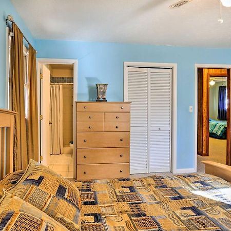 Lake Waccamaw Home With Fenced Yard And Shared Pier! Exterior foto